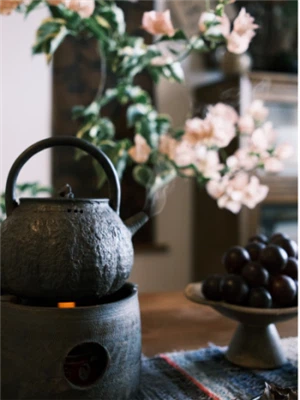 Чугунный чайный чайник послеобеденный чай